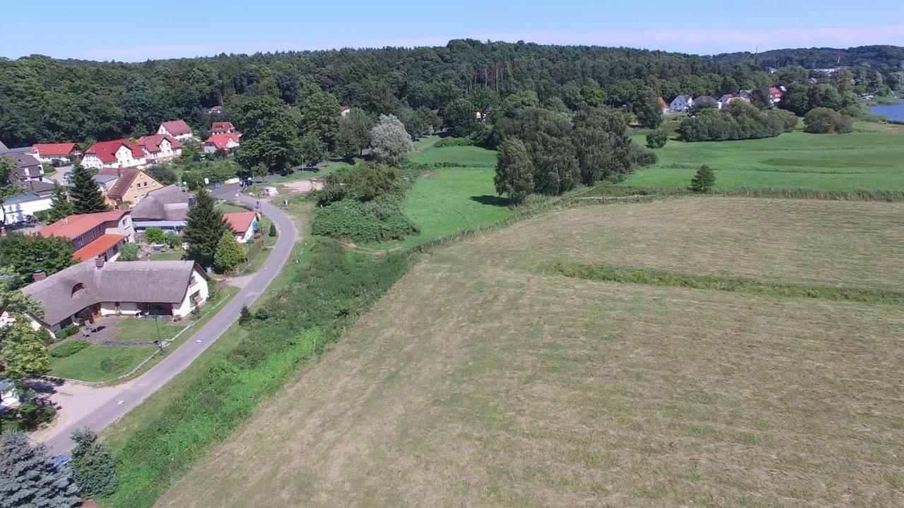 Wg Bernstein - Reetdachhaus - Ruhe Und Seeblick Sellin  Exteriör bild